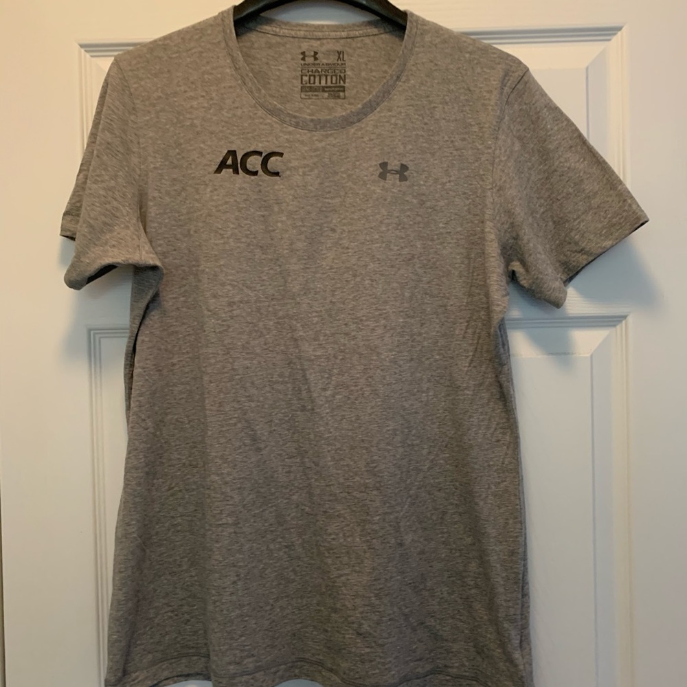 UA Charged-Cotton Semi-Fitted Tee